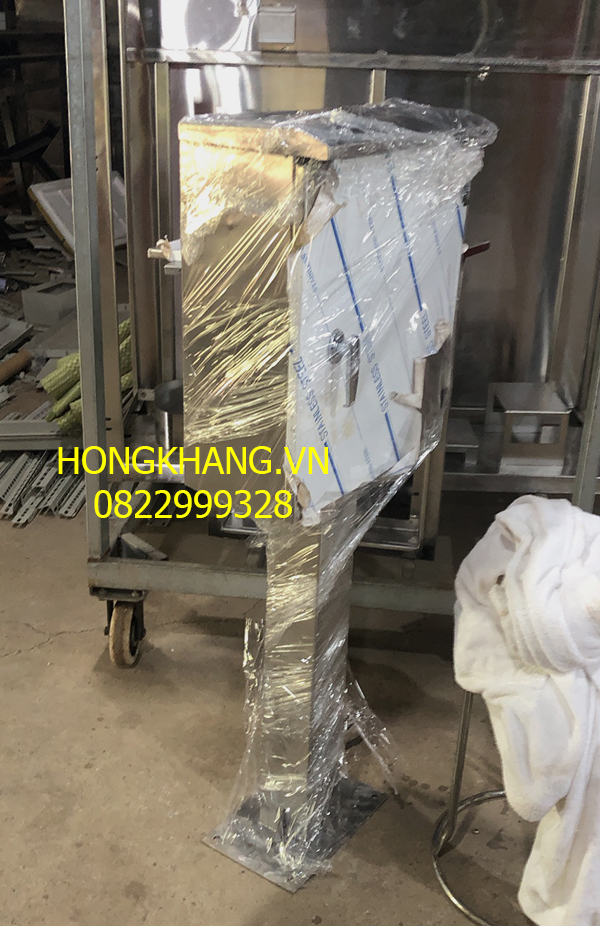 Tủ điện inox có cột trụ 600x400x200