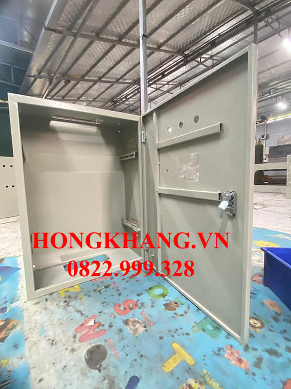 Tủ điện 800x500x200x1.2mm có tấm panel