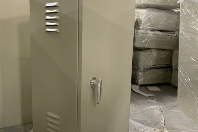 Vỏ tủ điện 1 lớp cánh 1600x500x300x1.5mm – Giải Pháp Chống Nước Hiệu Quả