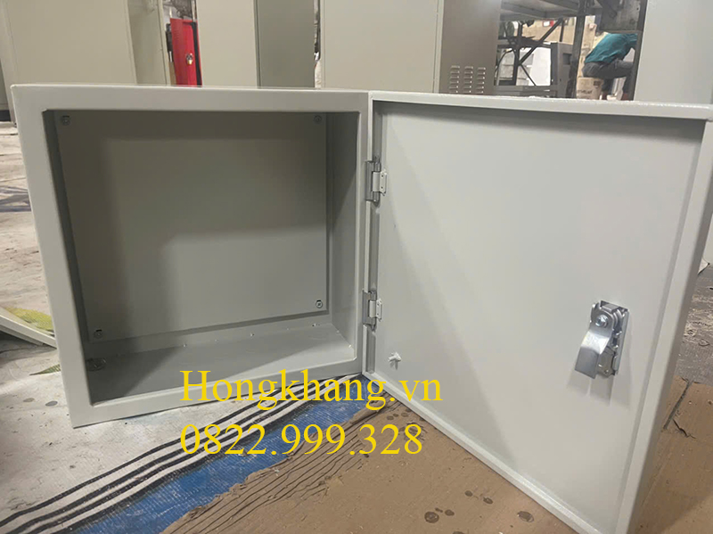 vo-tu-dien-trong-nha-500x500x200-1mm-son-tinh-dien-co-panel