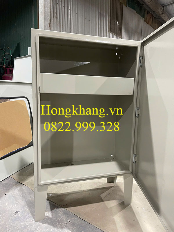 Vỏ tủ điện trong nhà 1 lớp cánh kích thước 1200x600x250x1,2mm sơn tĩnh điện có chân V có tấm panel có hèm chống bụi giá tốt tại xưởng hà nội và hải phòng