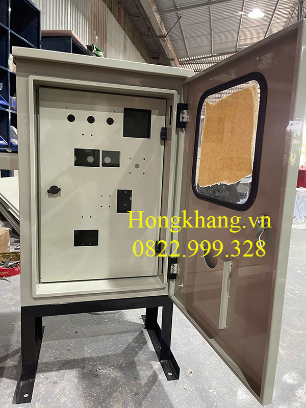 Vỏ tủ điện 2 lớp cánh ngoài trời kích thước 1200x500x300x1,5mm sơn tĩnh điện cánh trong khoét lỗ cánh ngoài mica có chân đế  có mái có hèm chống nước giá tốt tại xưởng hà nội và hải phòng