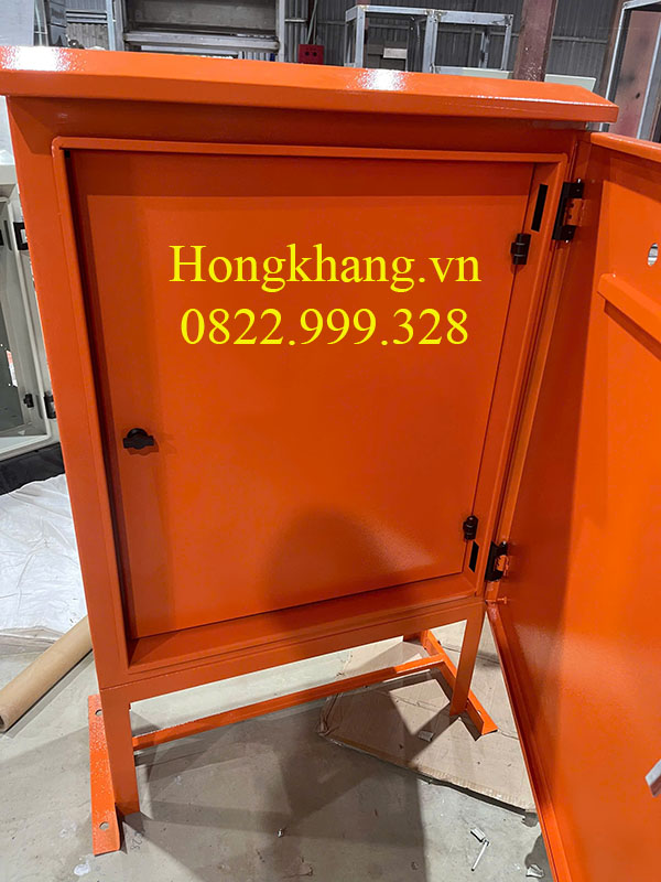 vo-tu-dien-ngoai-troi-800x600x250-co-mai-che