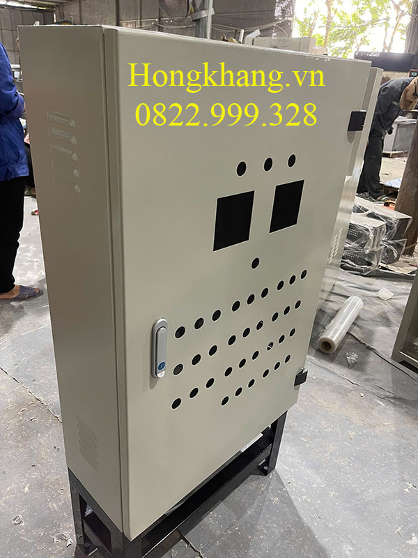 vo-tu-dien-trong-nha-canh-ngoai-khoet-lo-co-chan-de