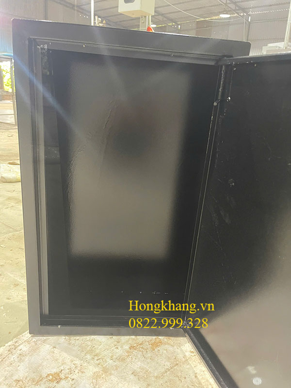 vo-tu-dien-1-lop-canh-trong-nha-600x400x200-mau-den